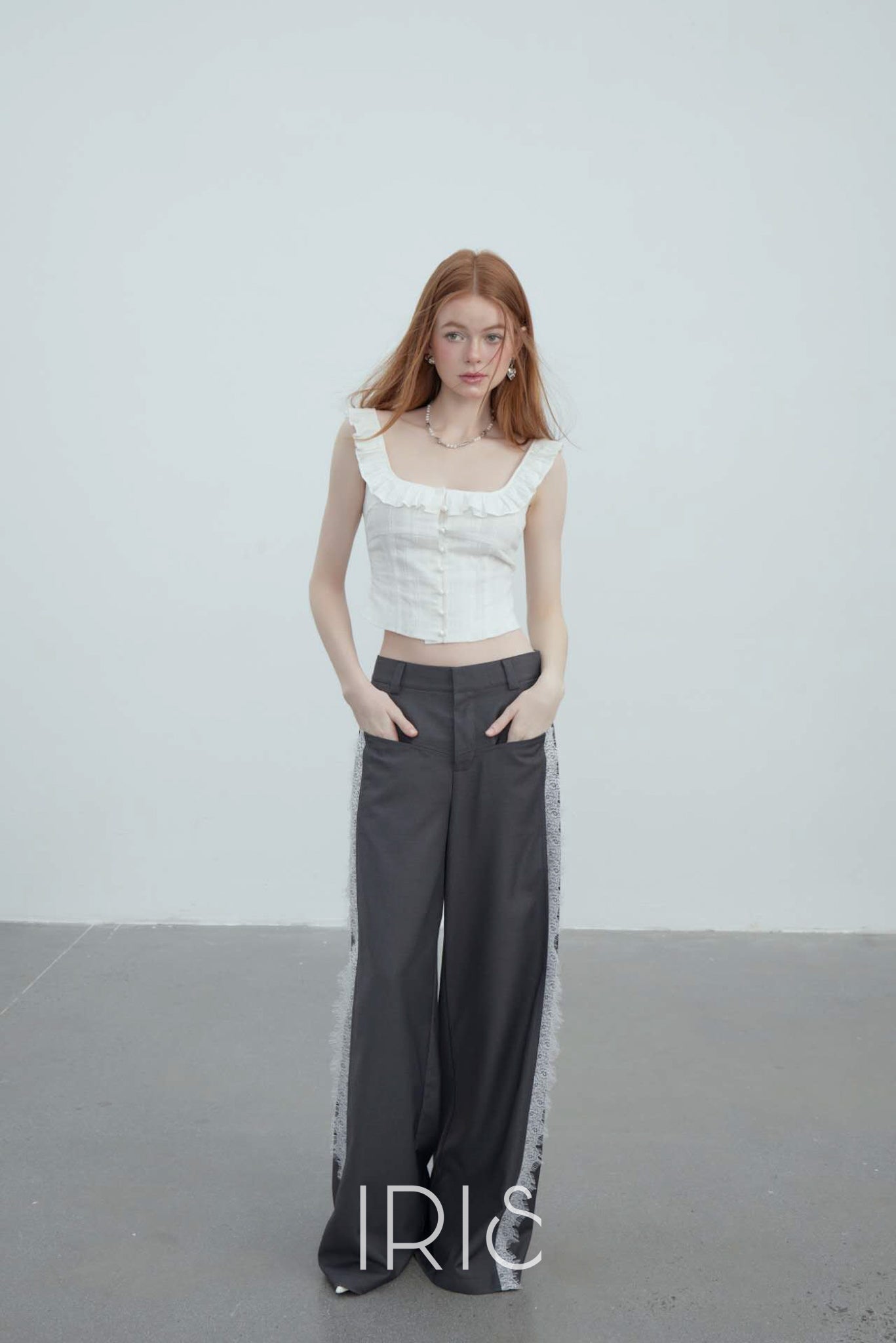 Ruffle Trim Cropped Sleeveless Top – White Fitted Summer Vest