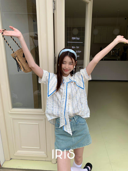 Lace Bow Collar Blouse – Vintage Large-Collar Top with Blue Trim