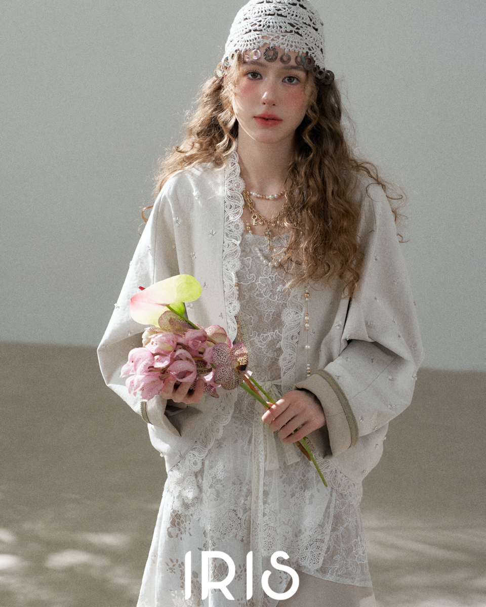 No.18 Dream “Unawakened Dawn” – Artisanal Lace Trim Shimmering Kimono Jacket