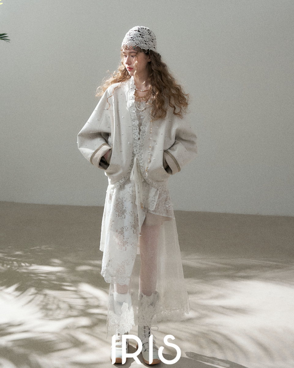 No.18 Dream “Unawakened Dawn” – Artisanal Lace Trim Shimmering Kimono Jacket