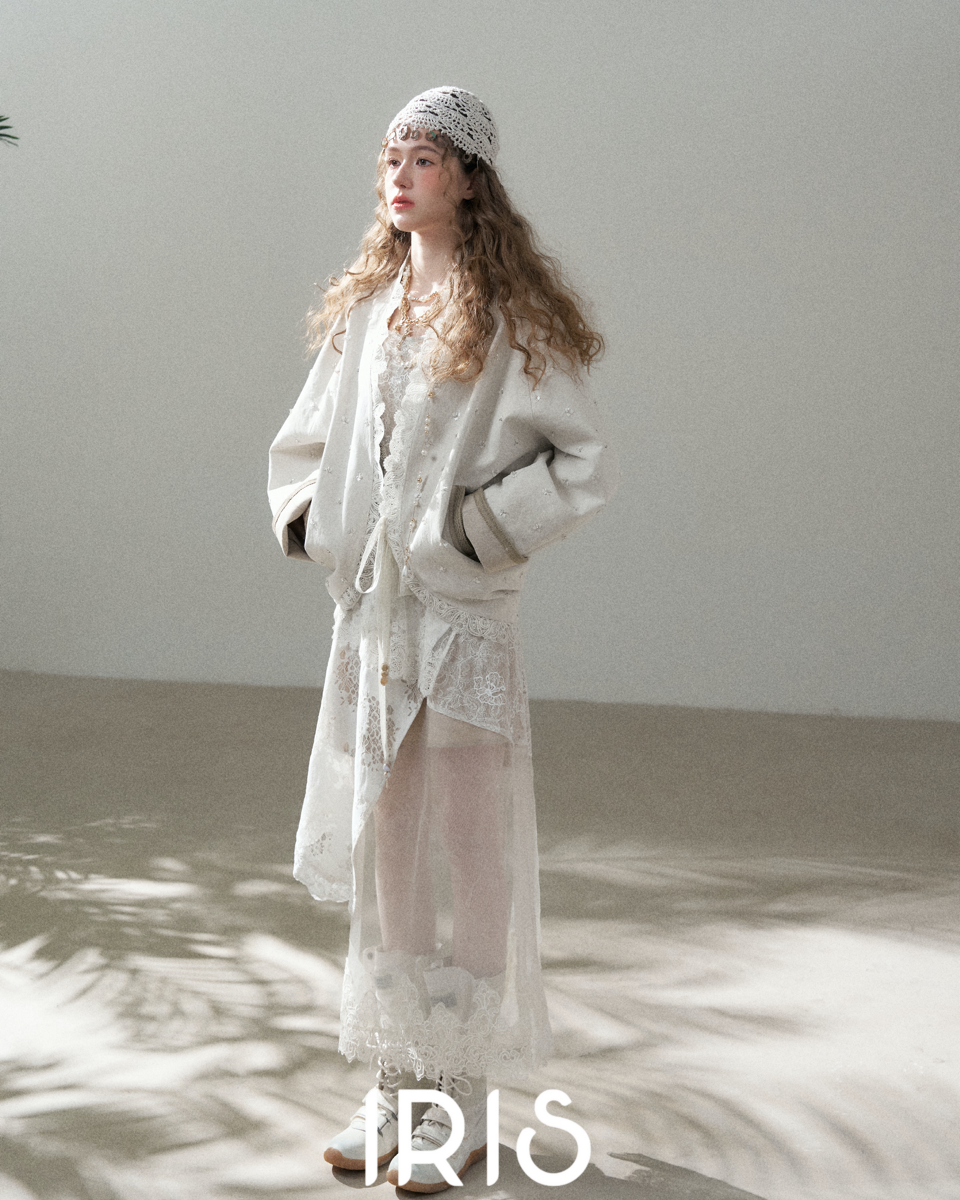 No.18 Dream “Unawakened Dawn” – Artisanal Lace Trim Shimmering Kimono Jacket