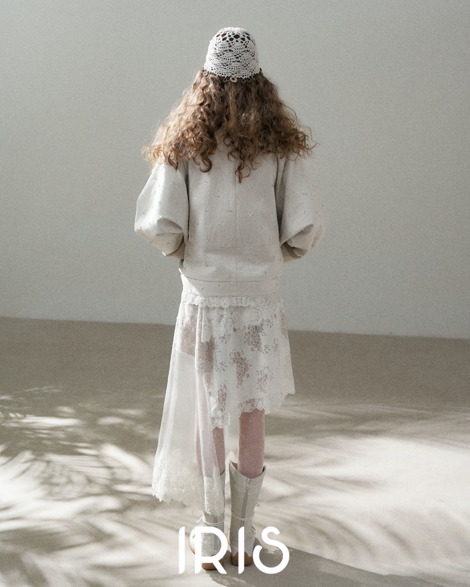No.18 Dream “Unawakened Dawn” – Artisanal Lace Trim Shimmering Kimono Jacket
