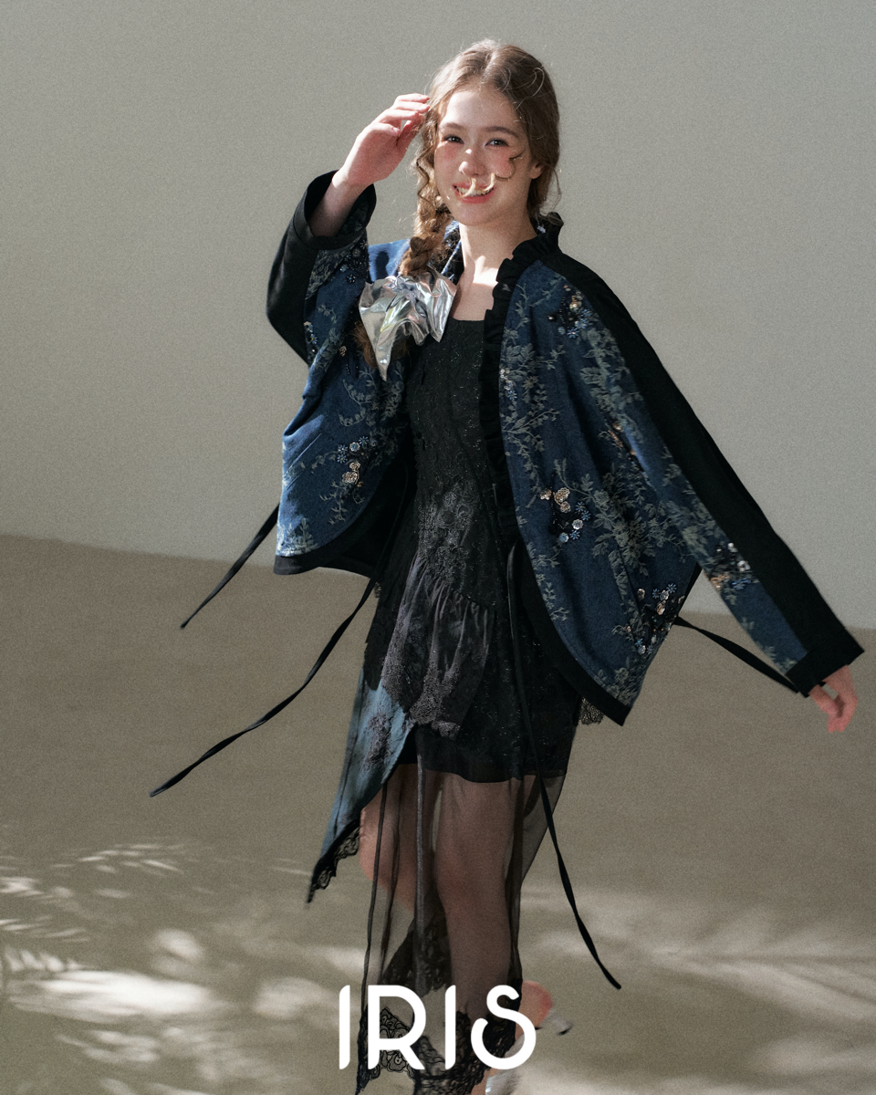 Noir Floral Jacket | Iris