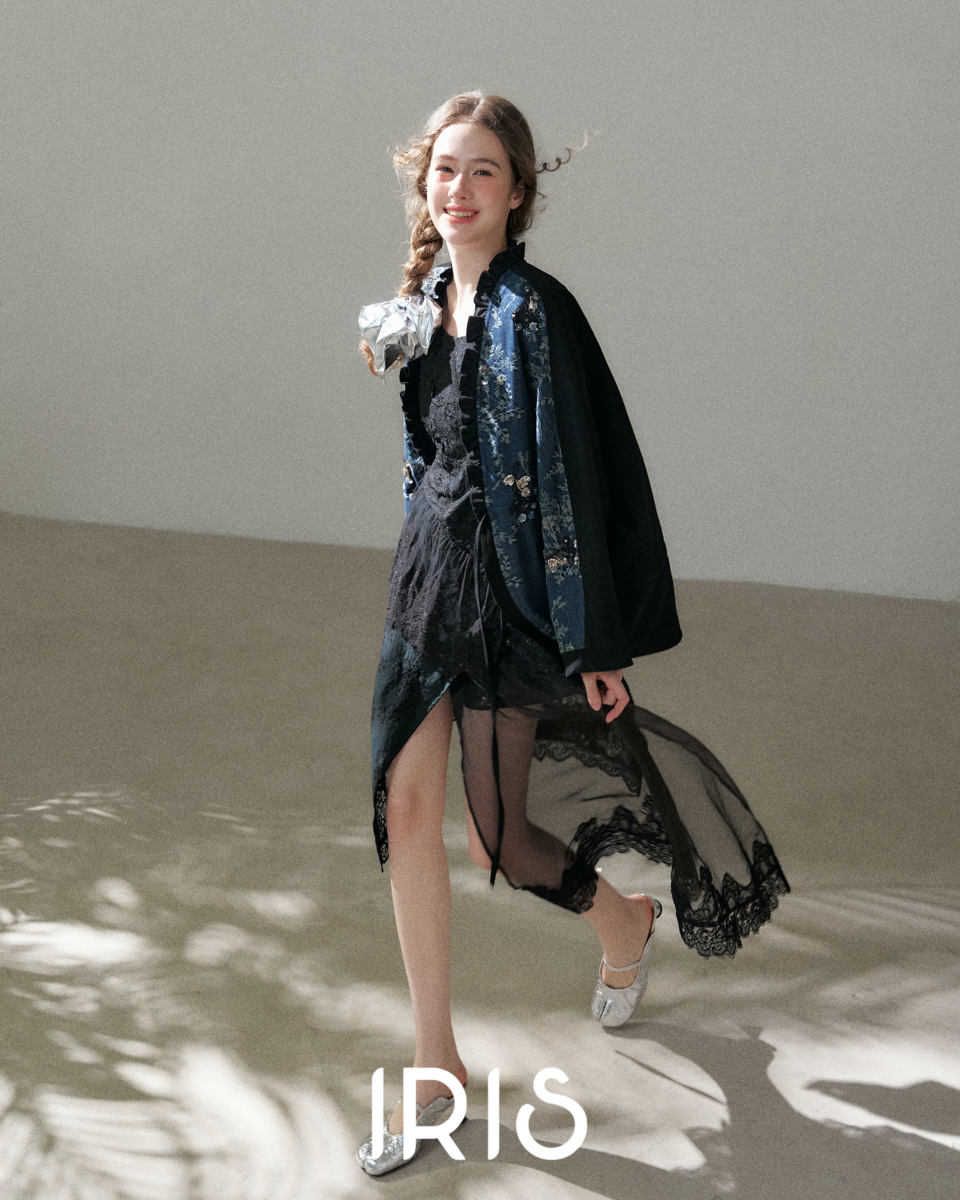 Noir Floral Jacket | Iris