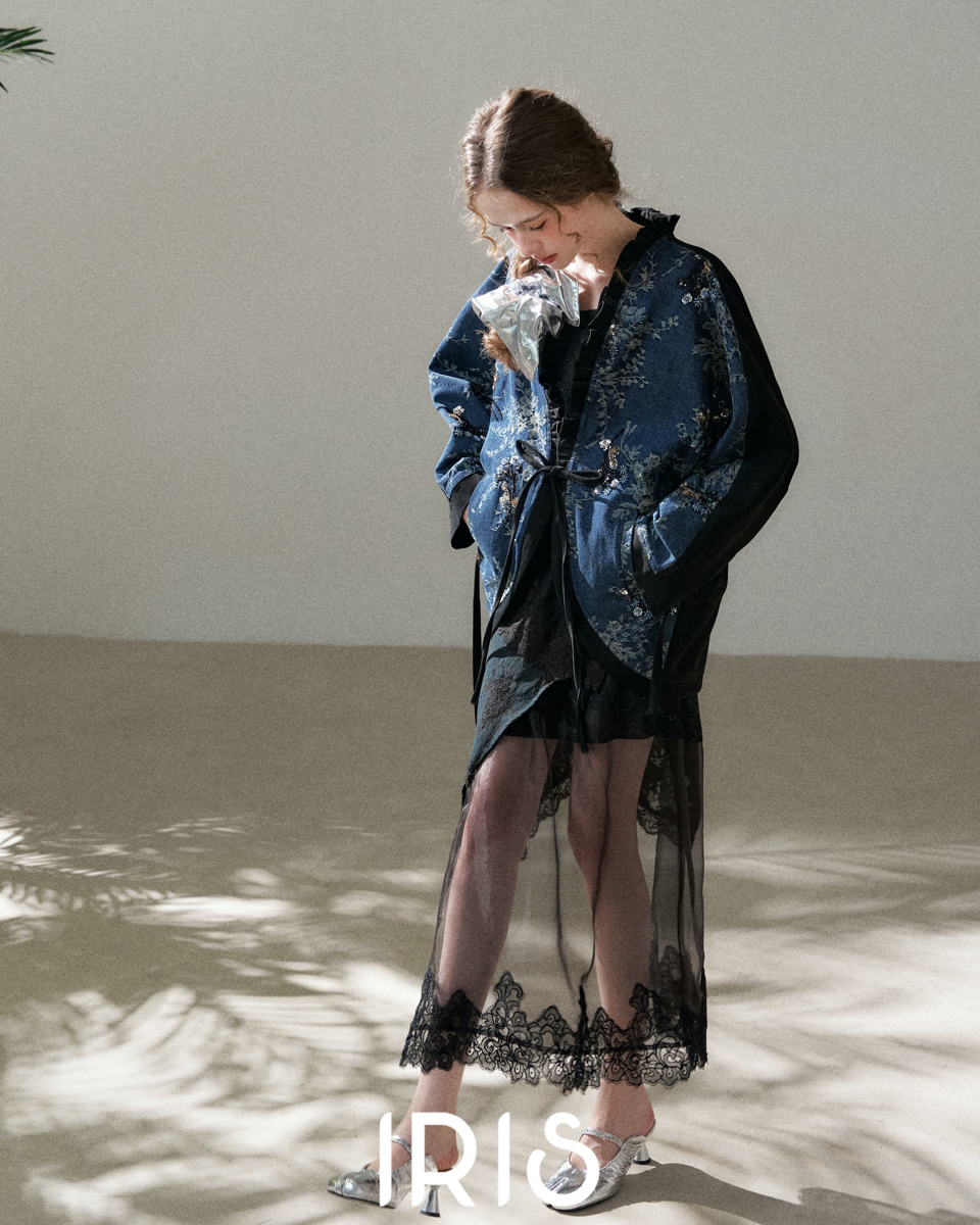 Noir Floral Jacket | Iris