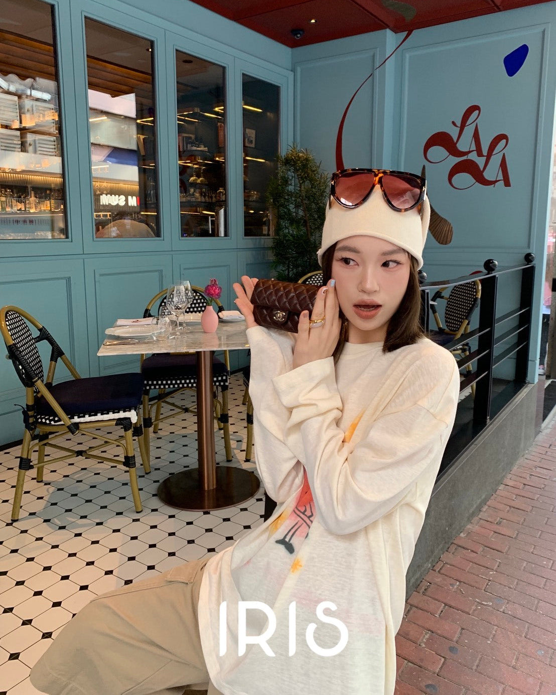 Vacation in HK | Cherry Graphic Long-Sleeve Tee