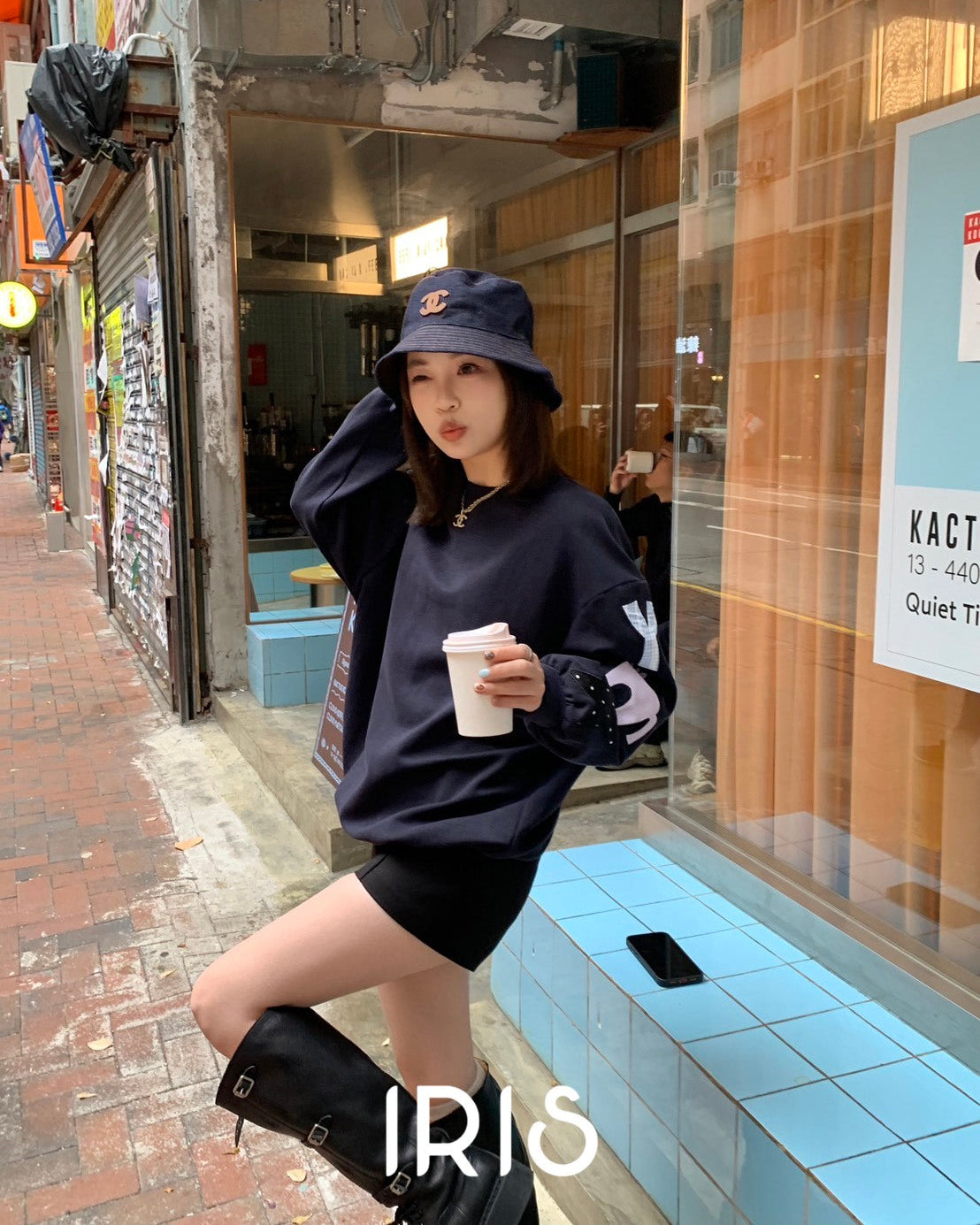 Vacation in HK |Navy Aries Patch Sweatshirt