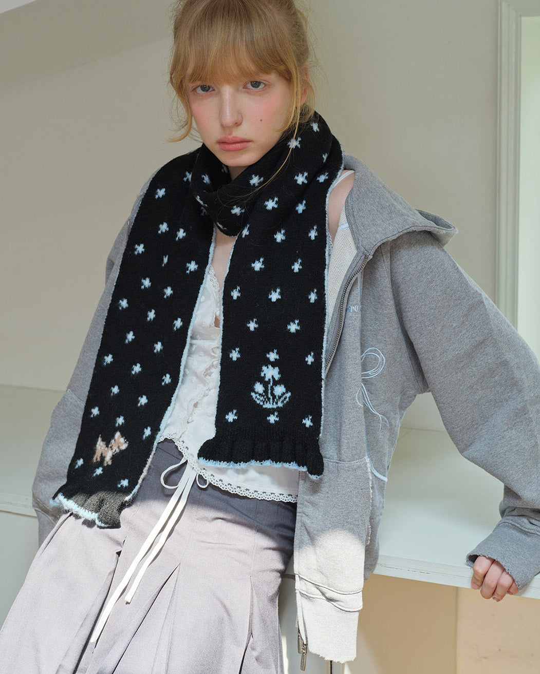 Soft Wool Floral Scarf - Black
