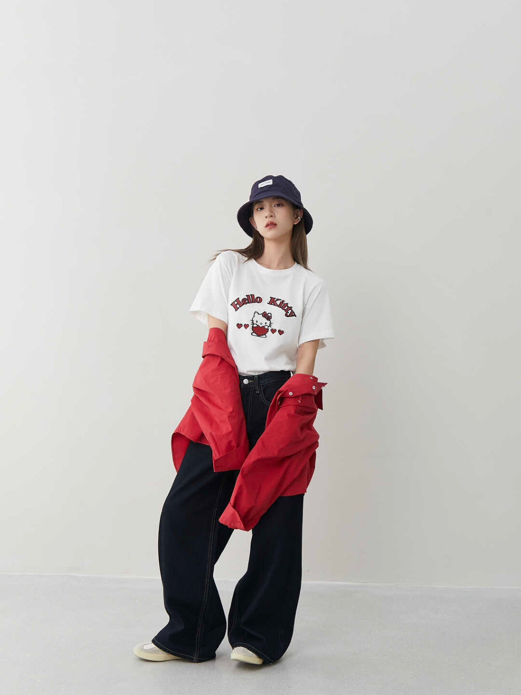 Hello Kitty Graphic Tee – Cute Casual Cartoon T-Shirt for Women & Teens